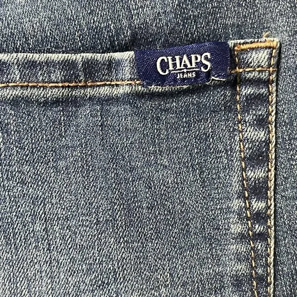Chaps Mid Rise Crop Kick Jeans Women’s Size 10 / 30 Average - Picture 4 of 8